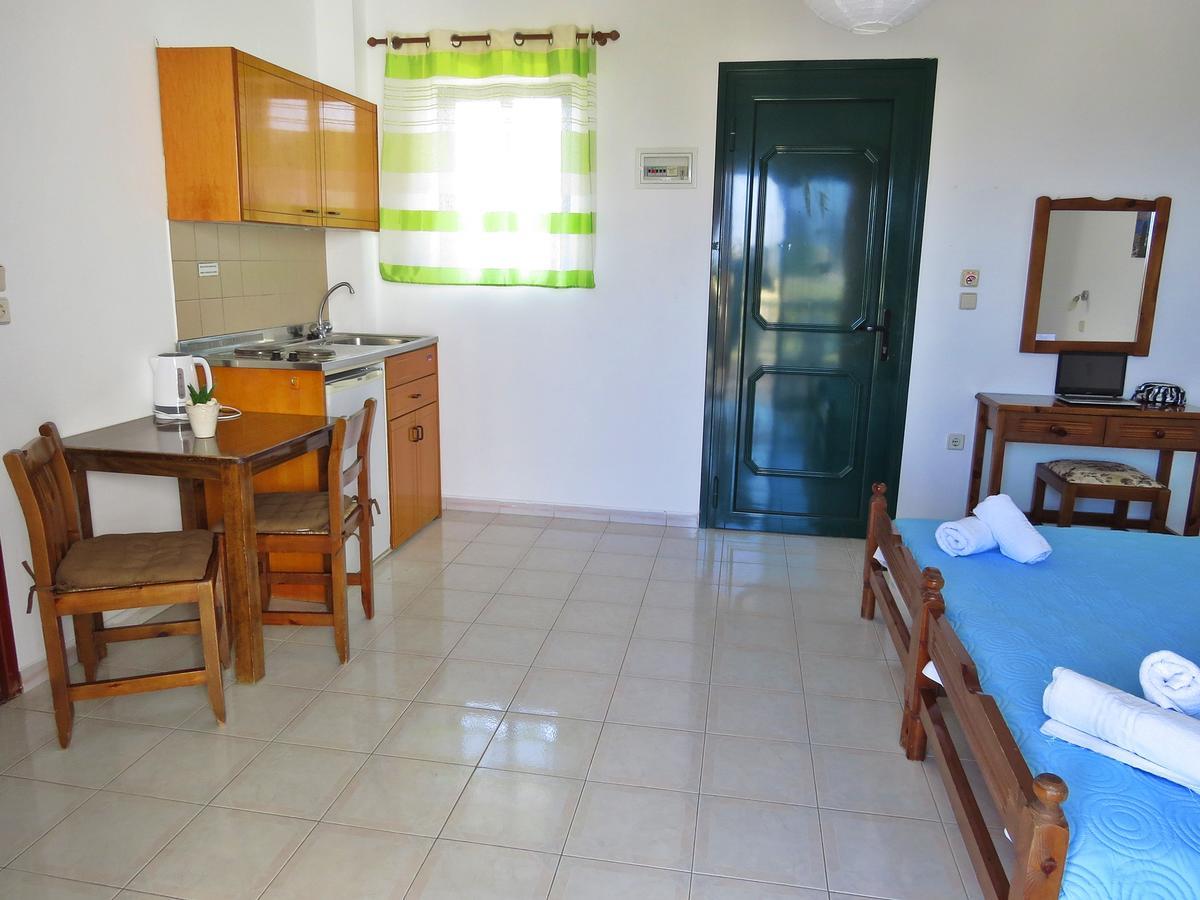 Debby Apartments Ialysos  Bagian luar foto