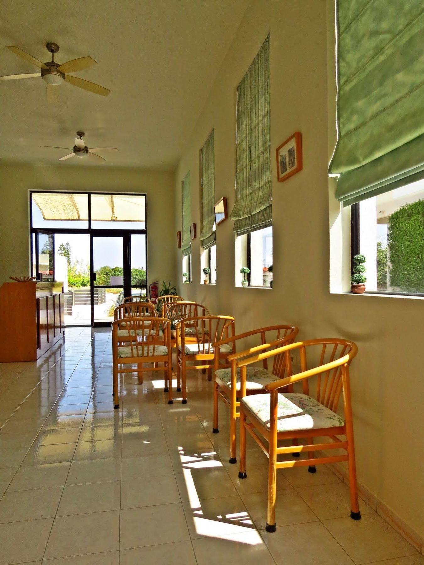 Debby Apartments Ialysos  Bagian luar foto