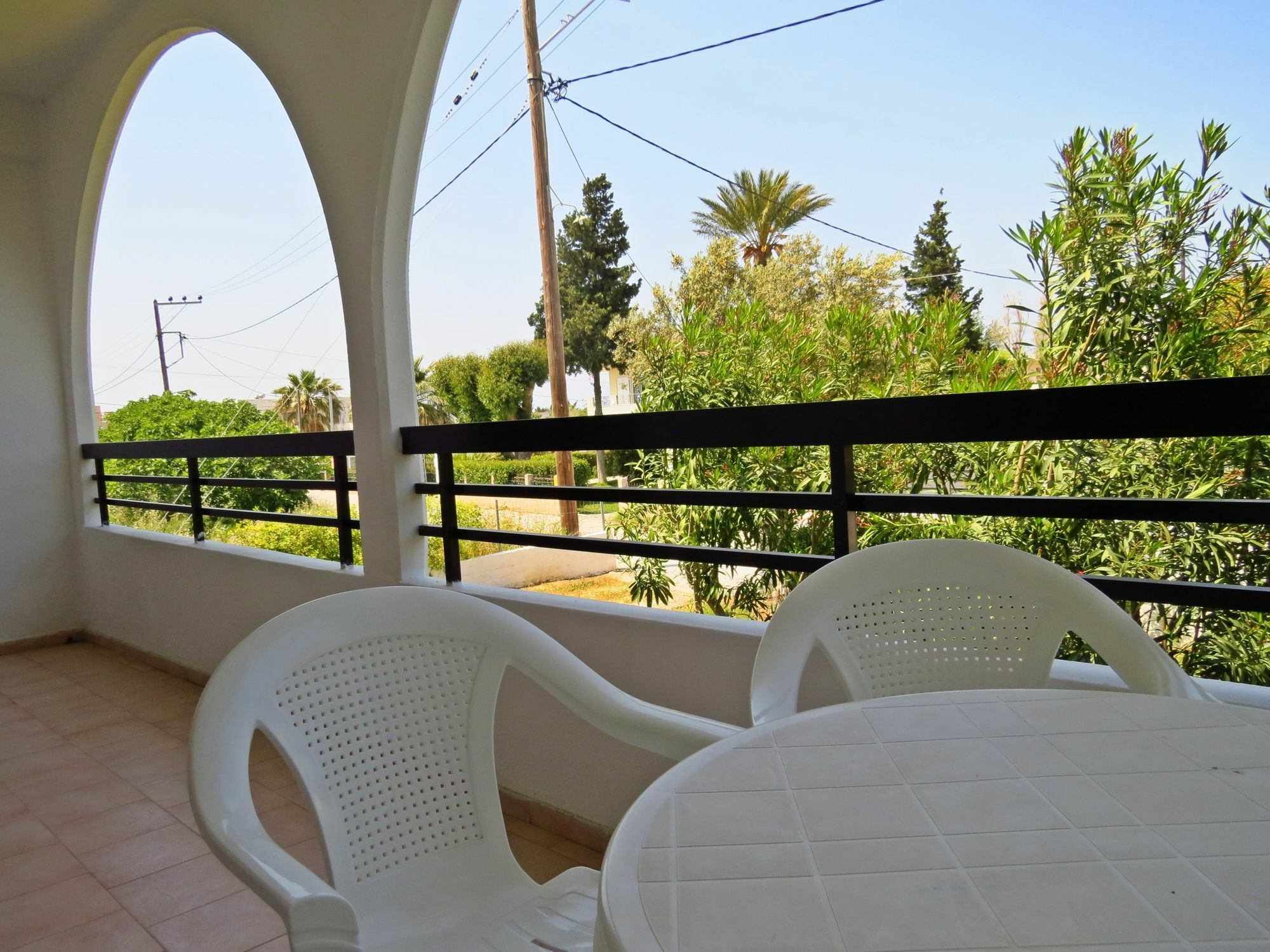 Debby Apartments Ialysos  Bagian luar foto